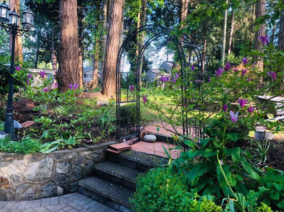 Saanichton Waterfront 2Br Suite With Superb Views Exterior foto