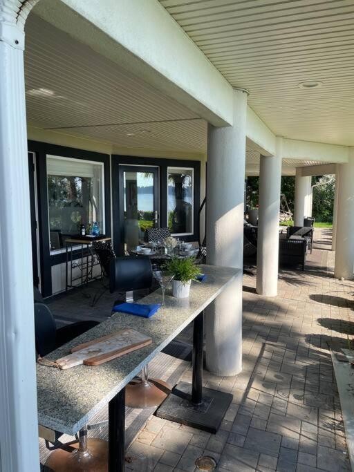 Saanichton Waterfront 2Br Suite With Superb Views Exterior foto